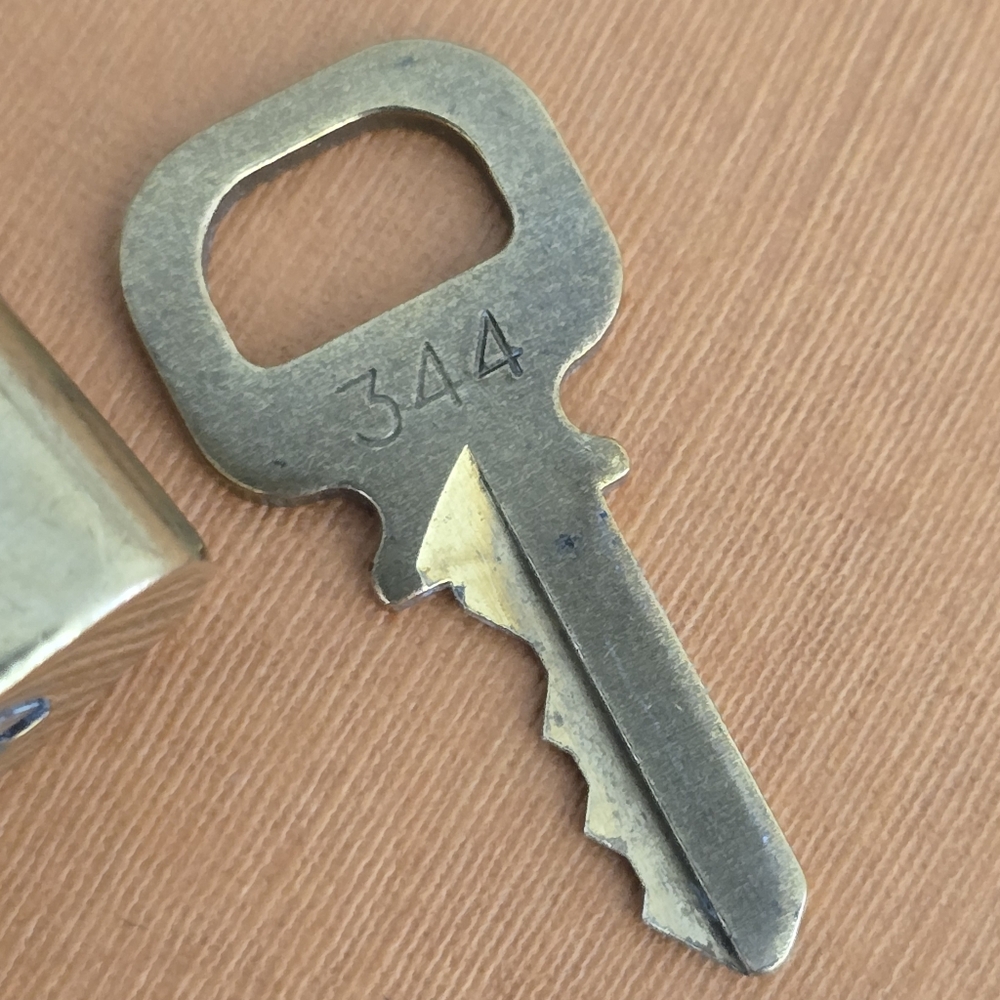 🟡Authentic Gold Louis Vuitton Padlock & key #344🟡 - Picture 9 of 13